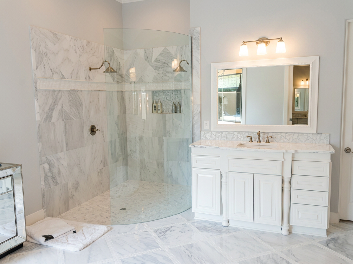 The Hills, Texas - Full Bathroom Remodel